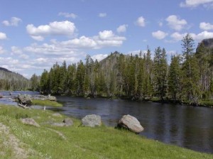 yellowstone-lake